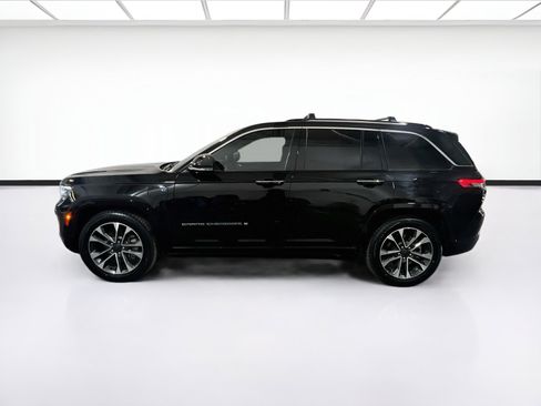 Used 2022 Jeep Grand Cherokee Overland w/ Luxury Tech Group IV AWD/4WD image 25