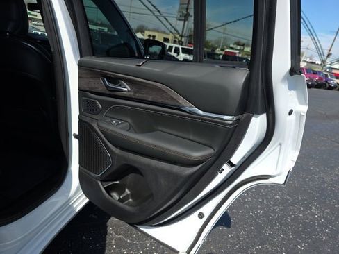 Used 2025 Jeep Grand Cherokee Overland w/ Adv Protech Group III image 47