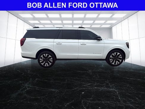 Used 2025 Ford Expedition Max Platinum w/ Driver's Package AWD/4WD image 6