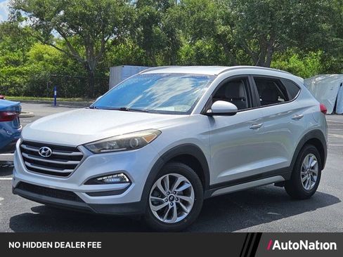 Used 2017 Hyundai Tucson SE FWD image 1
