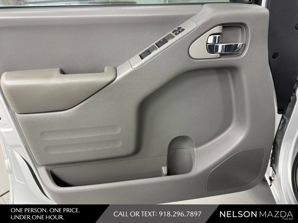 Used 2019 Nissan Frontier SV RWD image 18