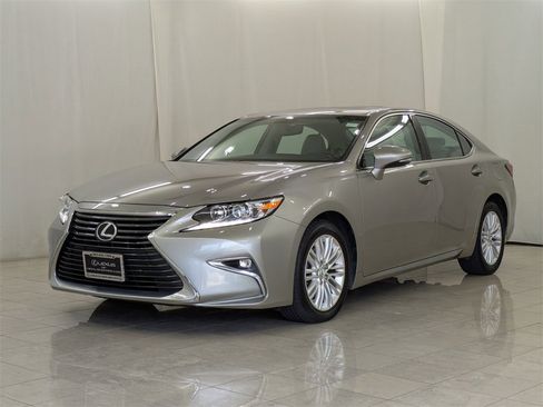 Used 2016 Lexus ES 350 image 4