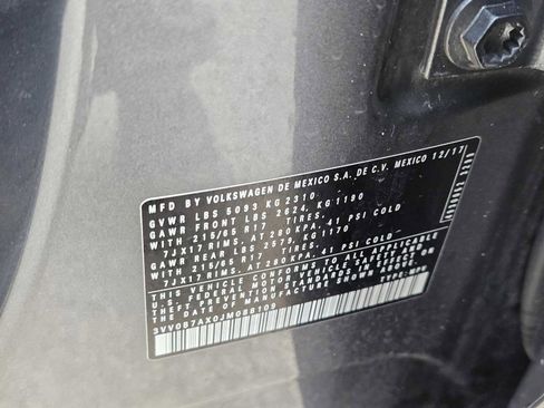 Used 2018 Volkswagen Tiguan S image 31