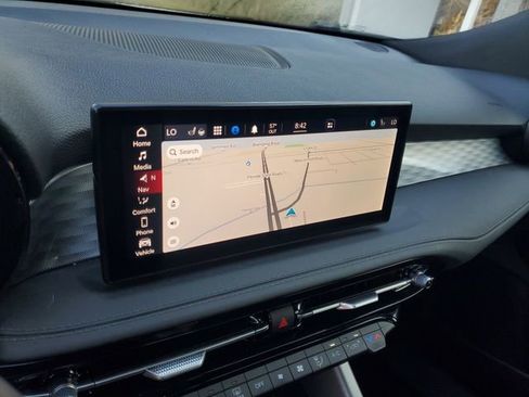 Used 2024 Alfa Romeo Tonale Ti w/ Premium Interior Package image 21