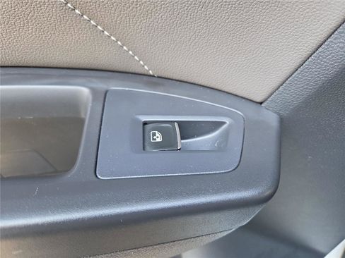 Used 2022 Volkswagen Atlas Cross Sport SEL R-Line image 27