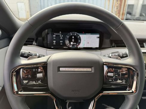 Used 2026 Land Rover Range Rover Evoque S image 28