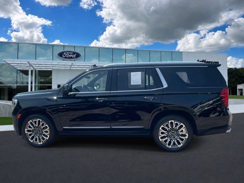 Used 2023 GMC Yukon Denali Ultimate AWD/4WD image 8