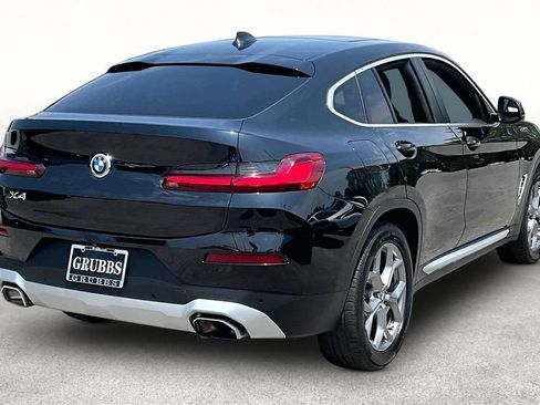 Used 2022 BMW X4 xDrive30i w/ Premium Package 2 AWD/4WD image 2