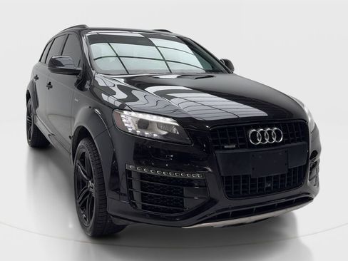 Used 2015 Audi Q7 3.0T S line Prestige w/ Sport Style Plus Package AWD/4WD image 2