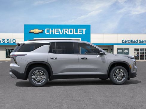 New 2026 Chevrolet Traverse LT w/ Enhanced Driving Package AWD/4WD image 6