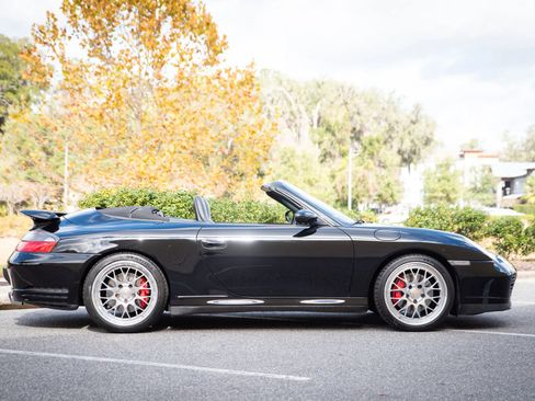 Used 2004 Porsche 911 Carrera 4S image 3