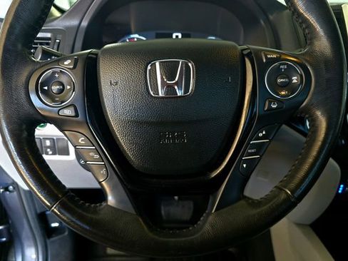 Used 2017 Honda Pilot Elite image 13