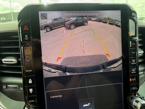 New 2026 RAM 1500 Laramie AWD/4WD image 13