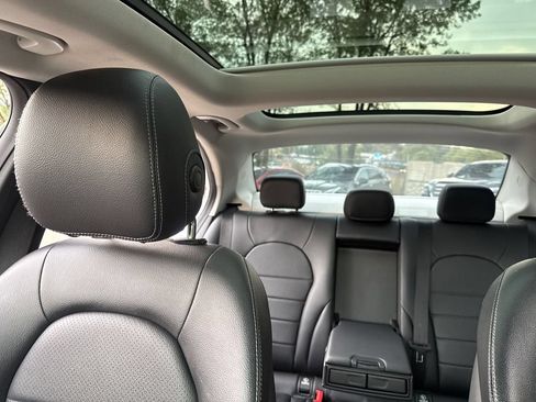 Used 2015 Mercedes-Benz C 300 4MATIC Sedan image 18