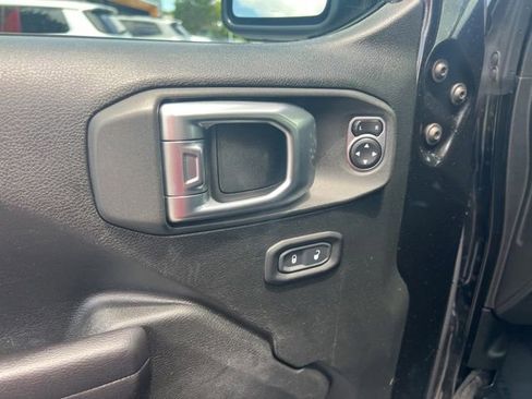 Used 2020 Jeep Wrangler Unlimited Sport AWD/4WD image 6
