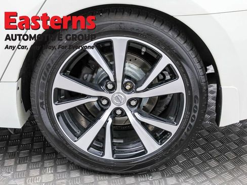 Used 2017 Nissan Maxima Platinum image 33