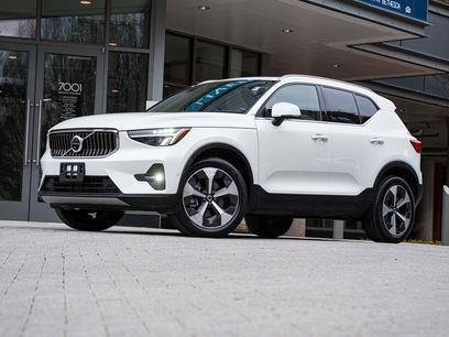 Certified 2023 Volvo XC40 B5 Ultimate w/ Climate Package