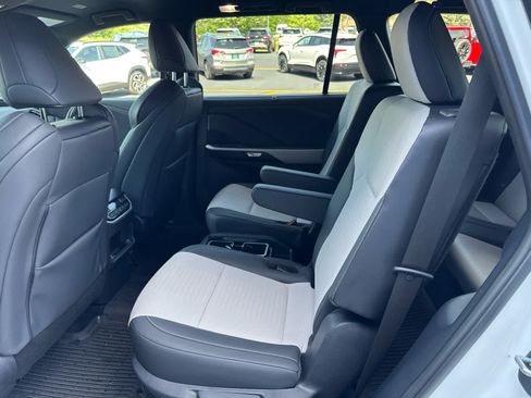Used 2026 Lexus TX 500h AWD w/ Technology Package image 20