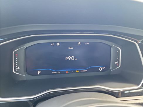 Used 2020 Volkswagen Jetta SEL Premium image 33