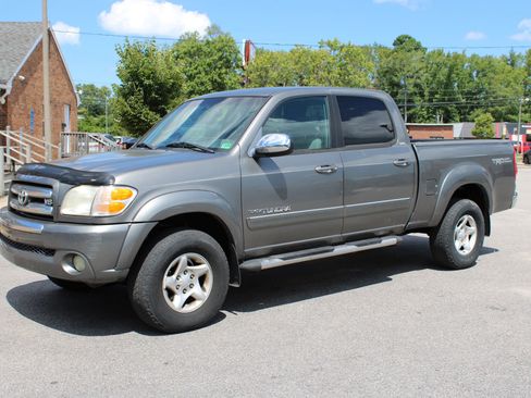 Used 2004 Toyota Tundra SR5 image 2