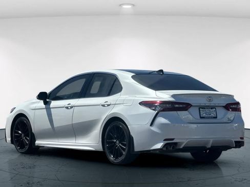 Used 2022 Toyota Camry XSE w/ Navigation Package AWD/4WD image 8