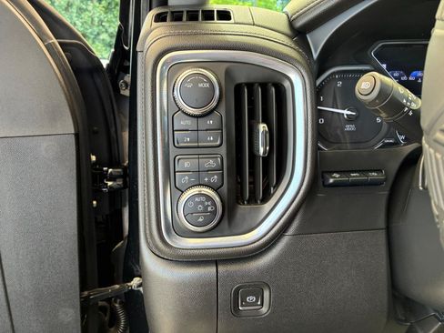 Used 2021 GMC Sierra 3500 Denali w/ Denali Ultimate Package AWD/4WD image 24