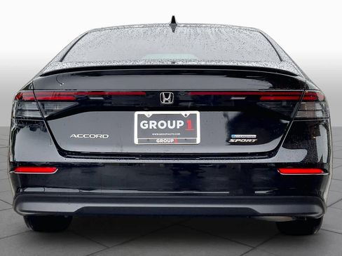 Used 2025 Honda Accord Sport image 5