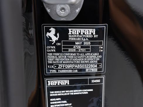 Used 2025 Ferrari Roma Spider RWD image 36