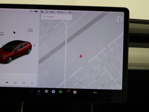 Used 2018 Tesla Model 3 Long Range image 45