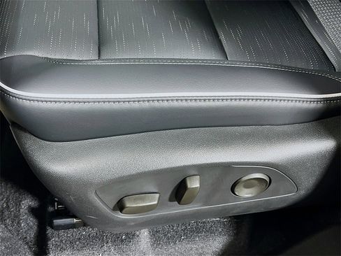 New 2026 Buick Enclave Sport Touring w/ Power Package image 16