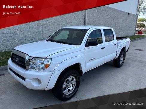 Used 2007 Toyota Tacoma PreRunner image 1