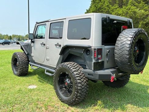 Used 2017 Jeep Wrangler Unlimited Sport w/ Quick Order Package 24S AWD/4WD image 7