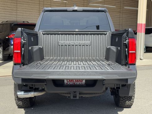 New 2025 Toyota Tacoma TRD Off-Road image 9