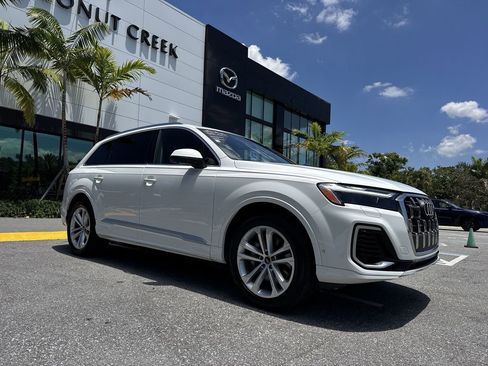 Used 2025 Audi Q7 3.0T Premium Plus AWD/4WD image 22