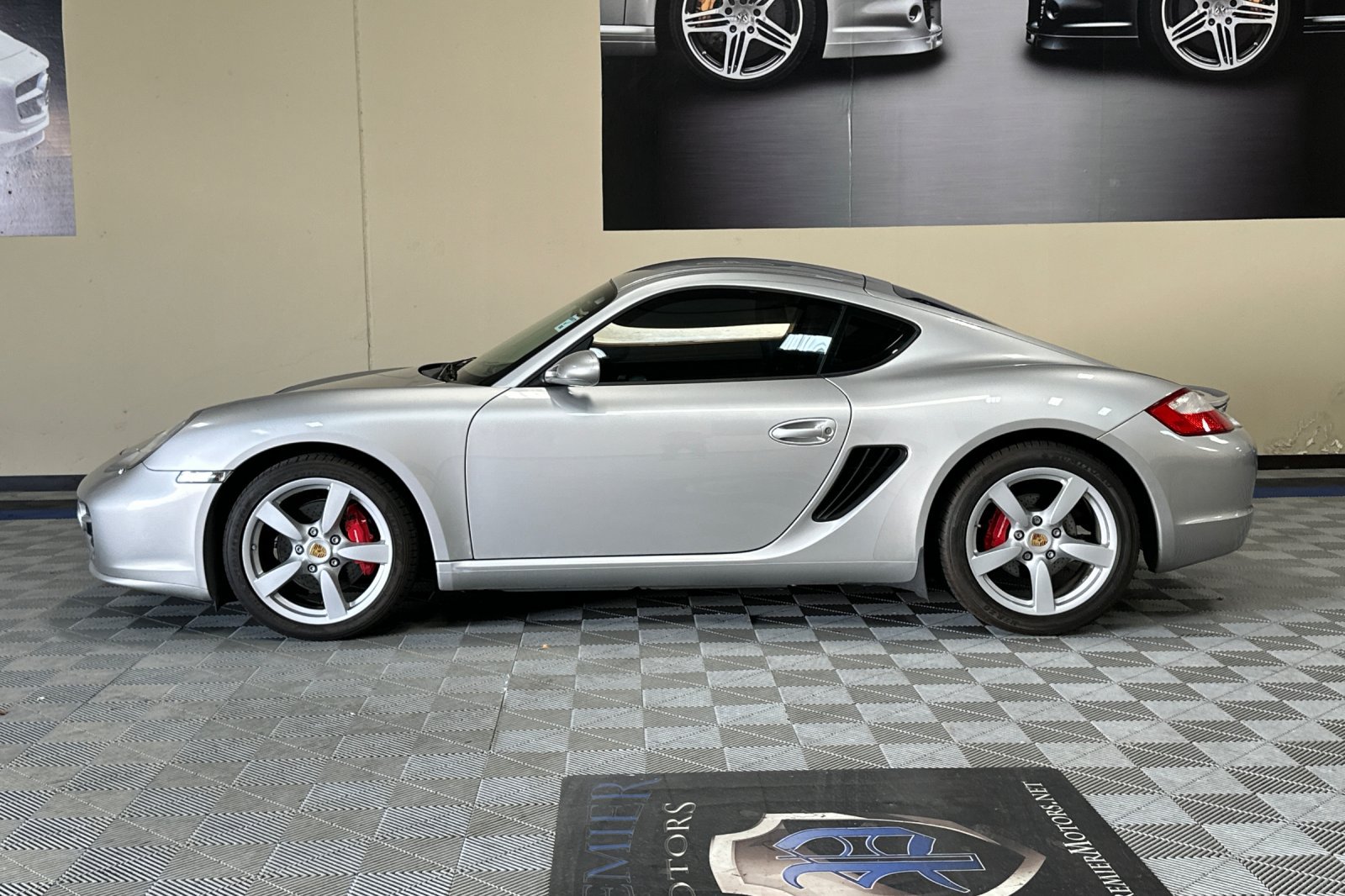 Used 2007 Porsche Cayman S RWD image 7