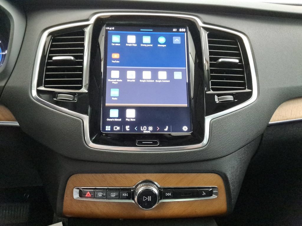 Used 2023 Volvo XC90 T8 Plus AWD/4WD image 29