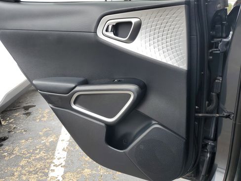 Used 2023 Kia Soul LX w/ Option Group 015 image 12