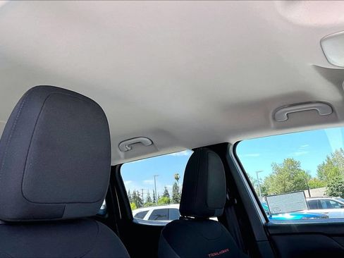 Certified 2016 Jeep Renegade Trailhawk AWD/4WD image 14