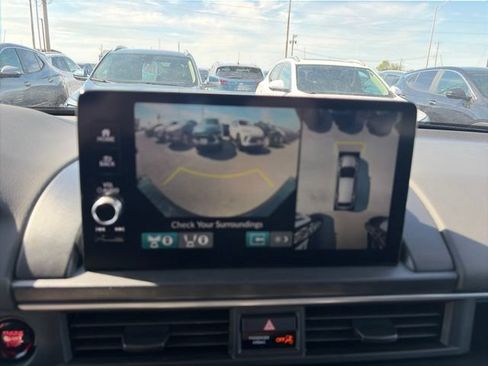 Used 2023 Honda Pilot Elite image 22