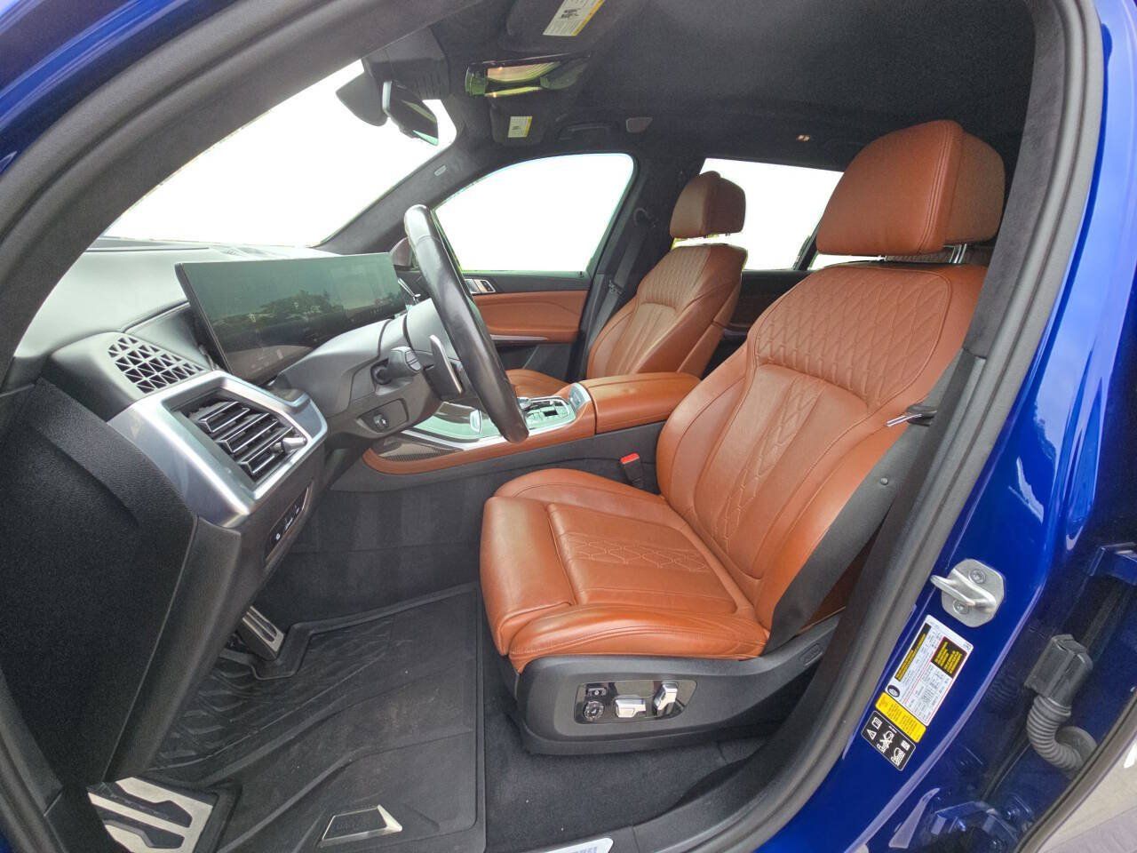 Used 2024 BMW X7 M60i w/ Executive Package AWD/4WD image 9