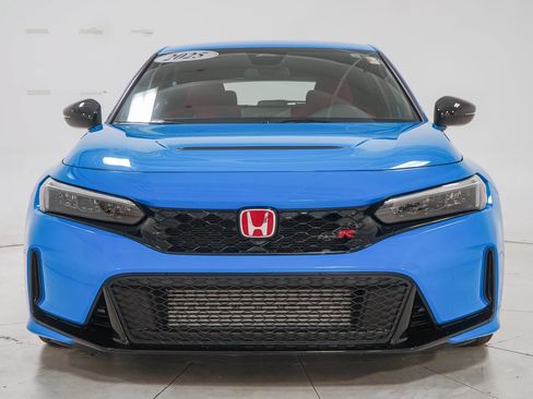Used 2025 Honda Civic Type R image 3