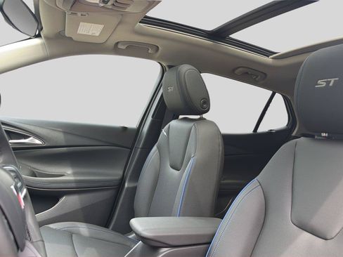 New 2026 Buick Encore GX Sport Touring w/ Advanced Technology Package AWD/4WD image 19