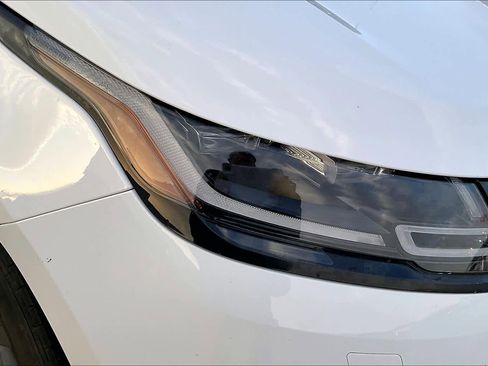 Used 2019 Land Rover Range Rover Velar R-Dynamic SE image 27