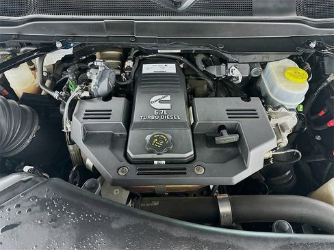 Used 2021 RAM 2500 Limited image 32