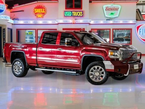 Used 2019 GMC Sierra 2500 Denali w/ Duramax Plus Package image 1