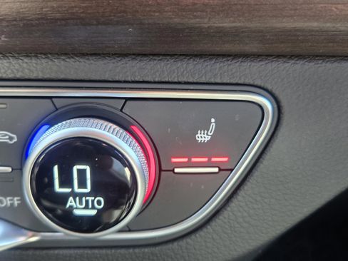 Used 2023 Audi Q5 2.0T Premium w/ Convenience Package AWD/4WD image 20