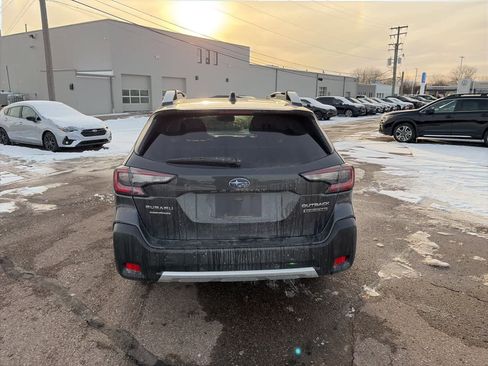Used 2024 Subaru Outback Touring XT image 5