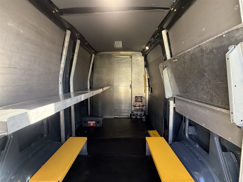 Used 2019 Mercedes-Benz Sprinter 144 image 24