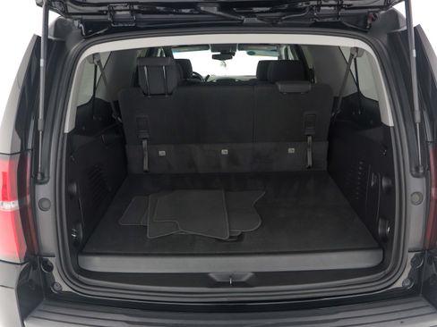 Used 2018 Chevrolet Suburban LS w/ Max Trailering Package AWD/4WD image 12
