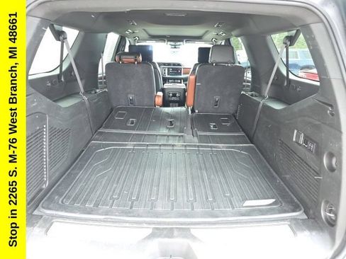 Used 2024 GMC Yukon XL Denali Ultimate w/ LPO, Floor Liner Package AWD/4WD image 25